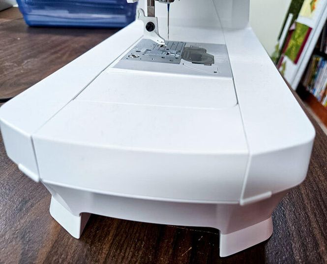 Hovedbilde Husqvarna Designer QUARTZ 29 sy- og broderimaskin
